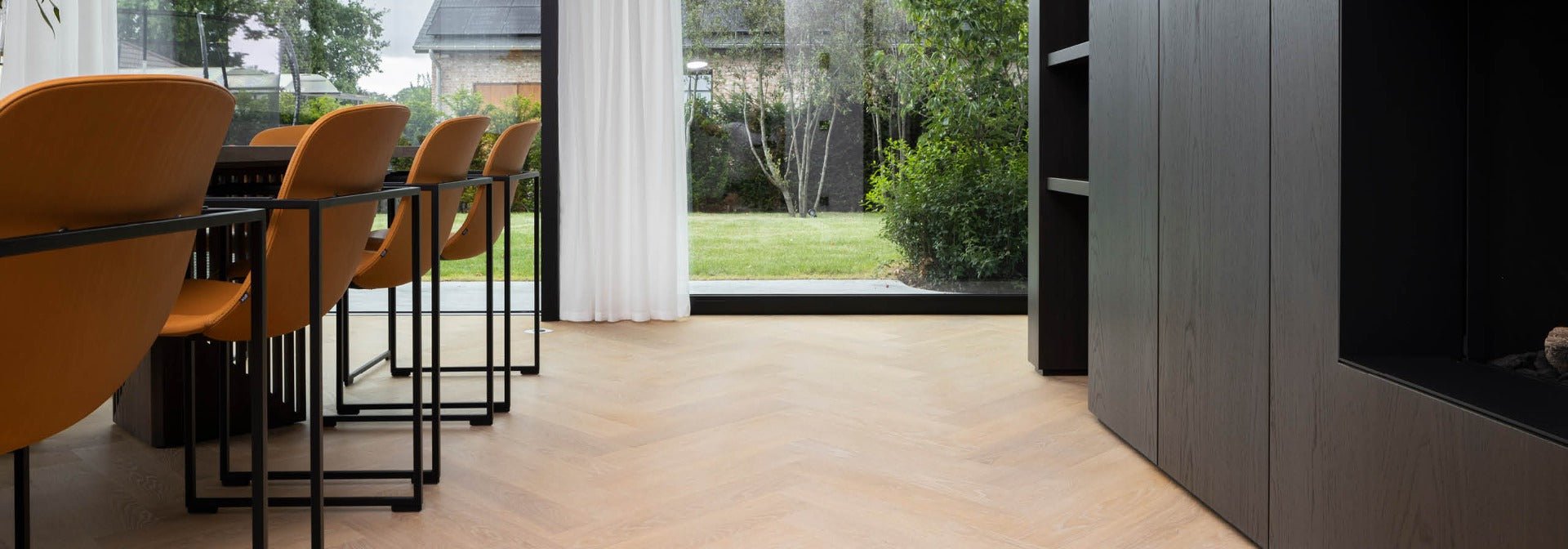 Het oliën van een houten werkblad